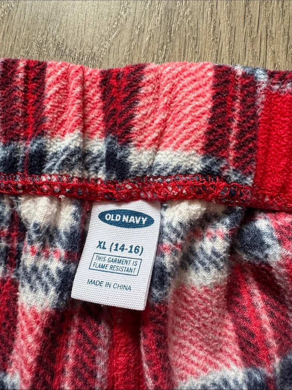 🛍️bundle5itemsfor$15🛍️Old Navy Red Plaid Fleece Pajama Bottoms